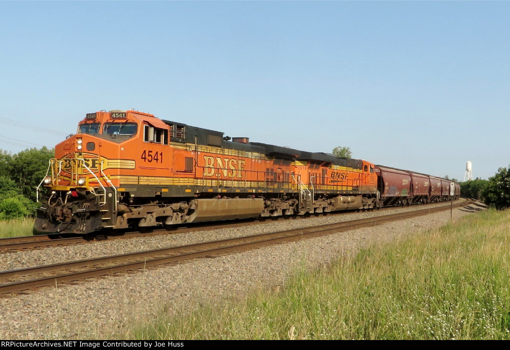 BNSF 4541 East